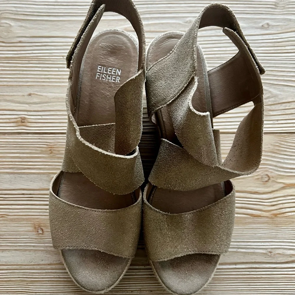 Eileen Fisher Metallic Suede Espadrille Wedge Sandals – Taupe | Size 8 - Picture 6 of 6
